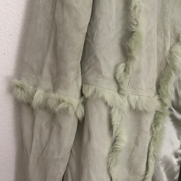 Vintage Green leather and Fur Trim Coat - Picture 3 of 10
